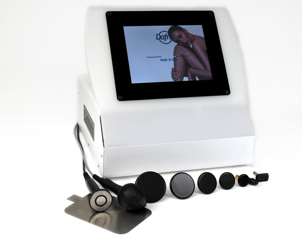 Beauty RF, apparecchiatura di radiofrequenza capacitiva e resistiva con display touch ed elettrodi